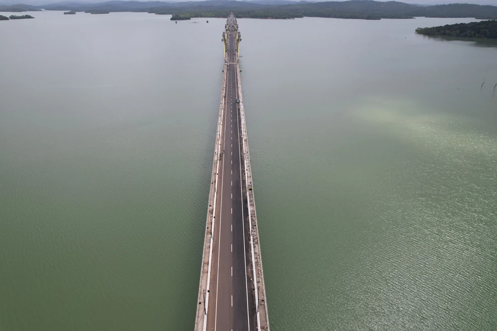 Construction of New PSC – I Girder Bridge at Downstream of Manchanabele Dam